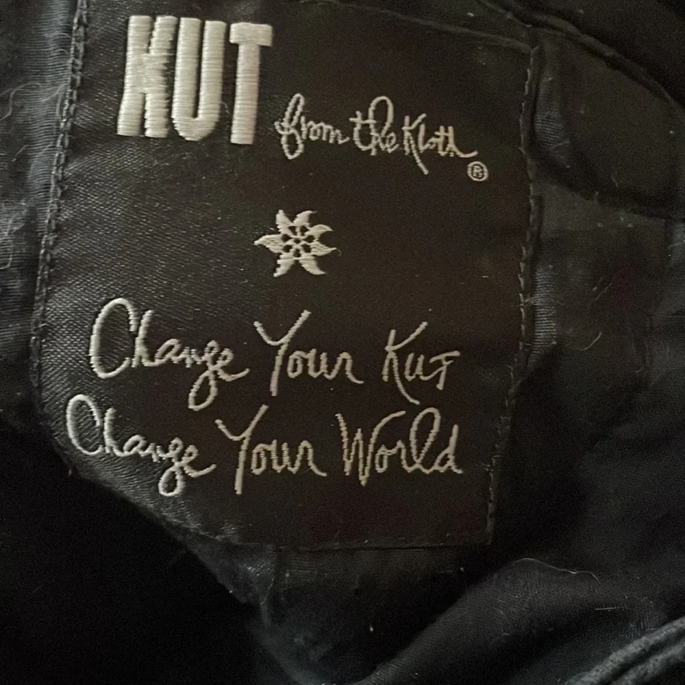 Kut from the Kloth Jennifer Ultra Skinny Stretch Mid Rise Jeans 8